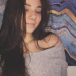 Meet your Posher, Elise